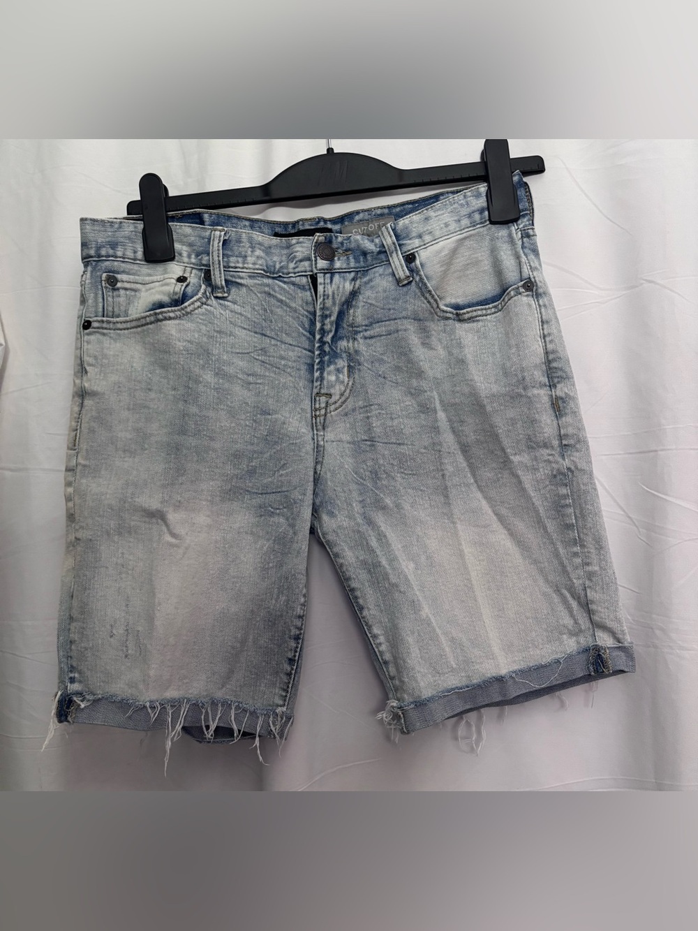 Aeropostale Men’s Light Wash Blue Distressed Denim Shorts Size 30